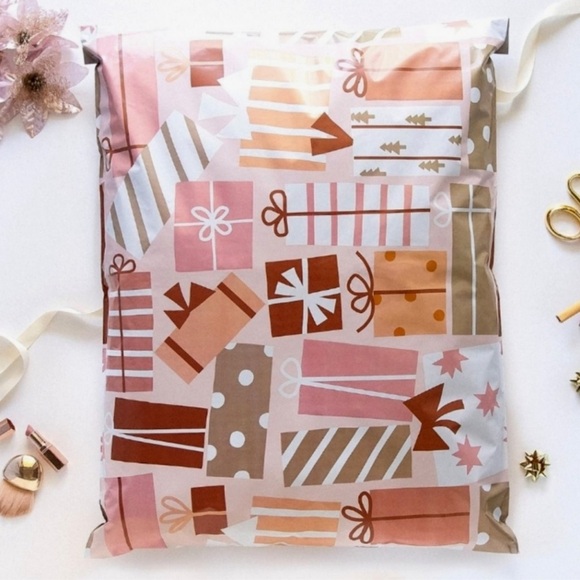 Holiday Gifts Poly Bags Designer Shipping Bags Nwt - Picture 3 of 3